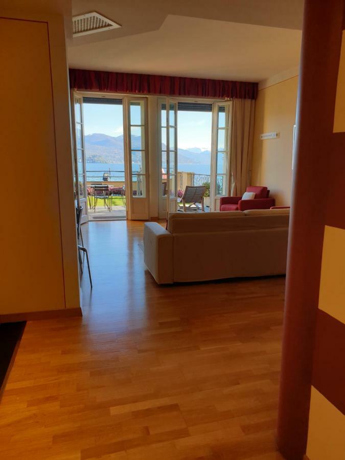 Hotel Residence La Luna Nel Porto Στρέσα Εξωτερικό φωτογραφία