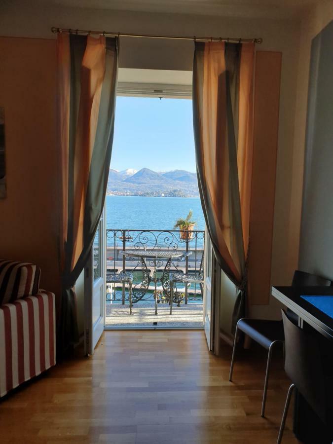 Hotel Residence La Luna Nel Porto Στρέσα Εξωτερικό φωτογραφία